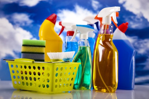 Professional move out cleaning in a Kingston Upon Thames home